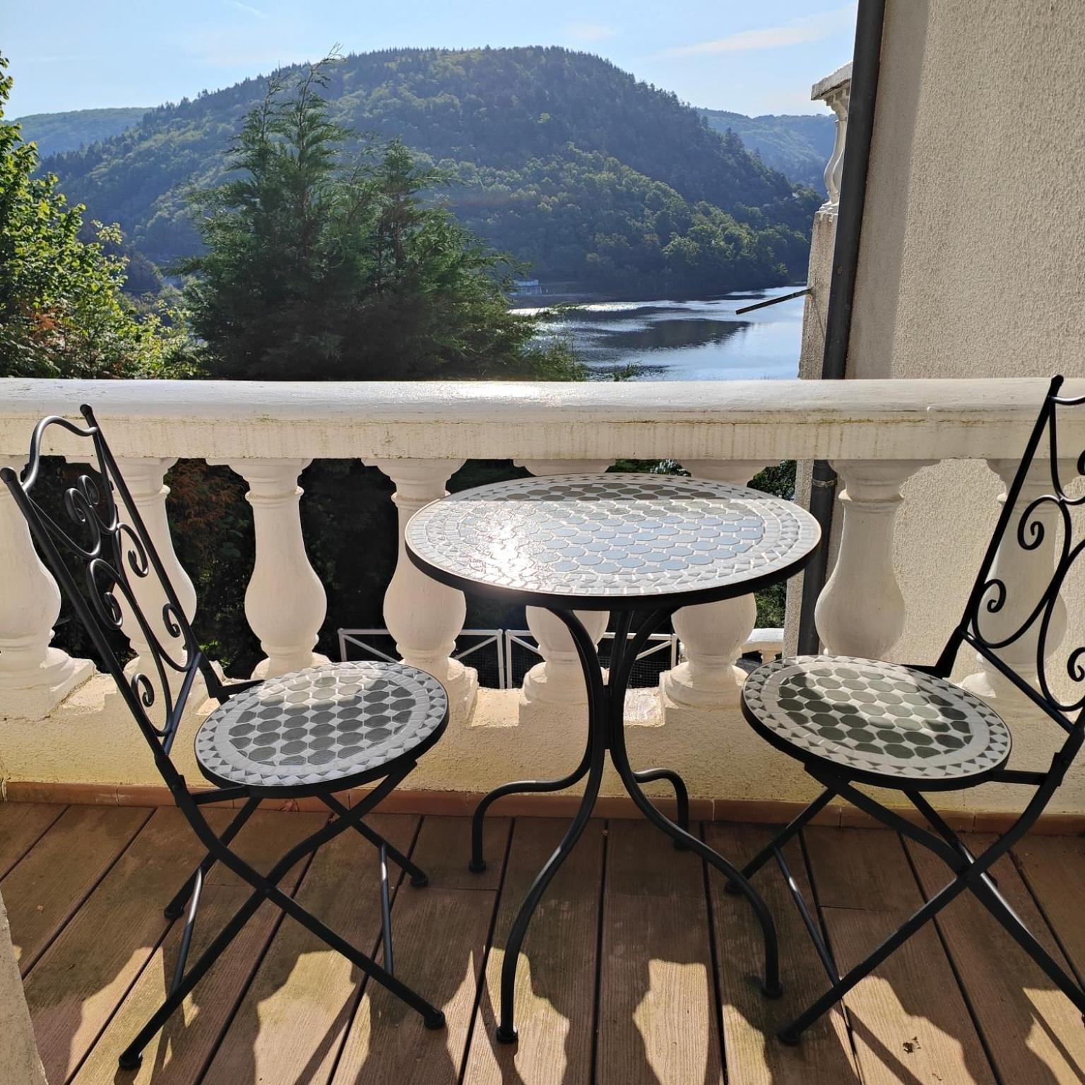 Ma Villa Au Bord De L'Eau Miremont  Exterior foto